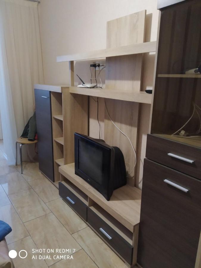 Appartement Солнечная à Kharkiv Extérieur photo